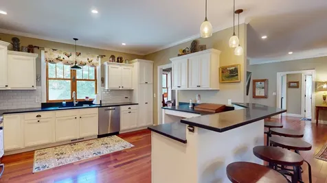 102 Fieldstone Road Hopkinton NH 03229