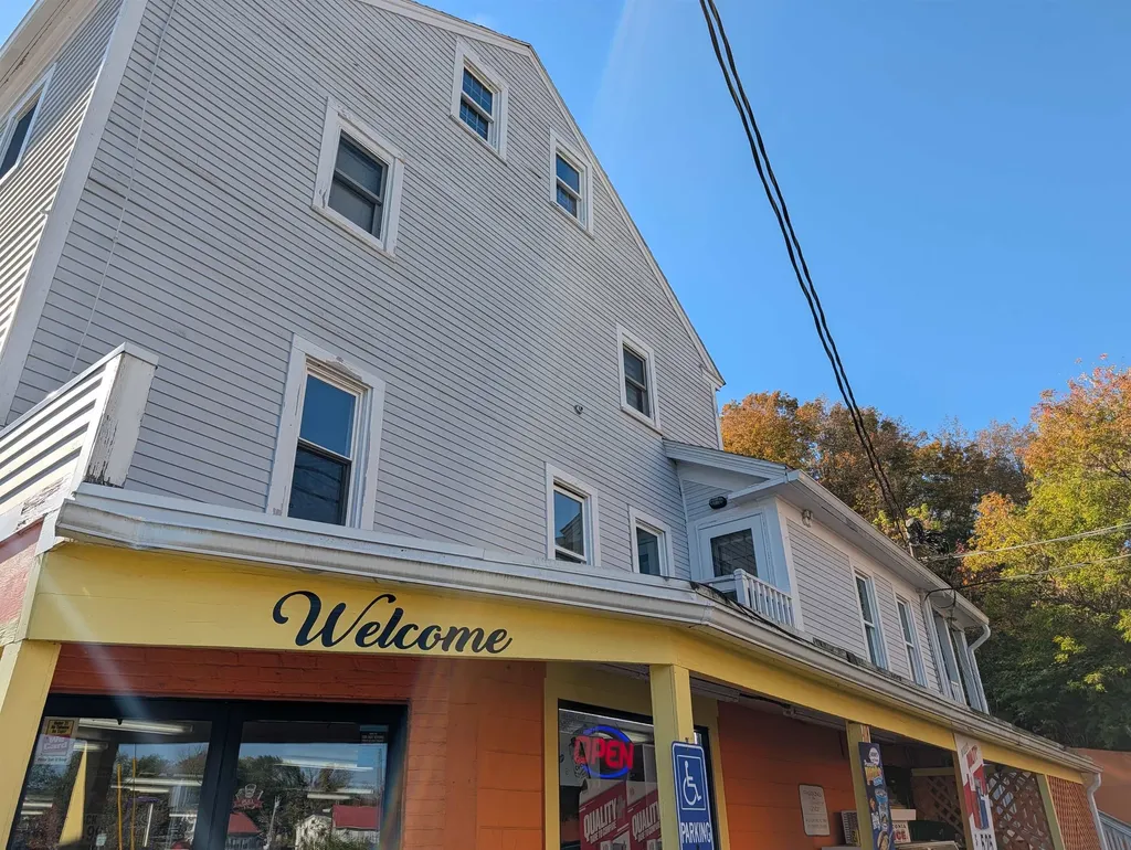 3 Market Street Somersworth NH 03878