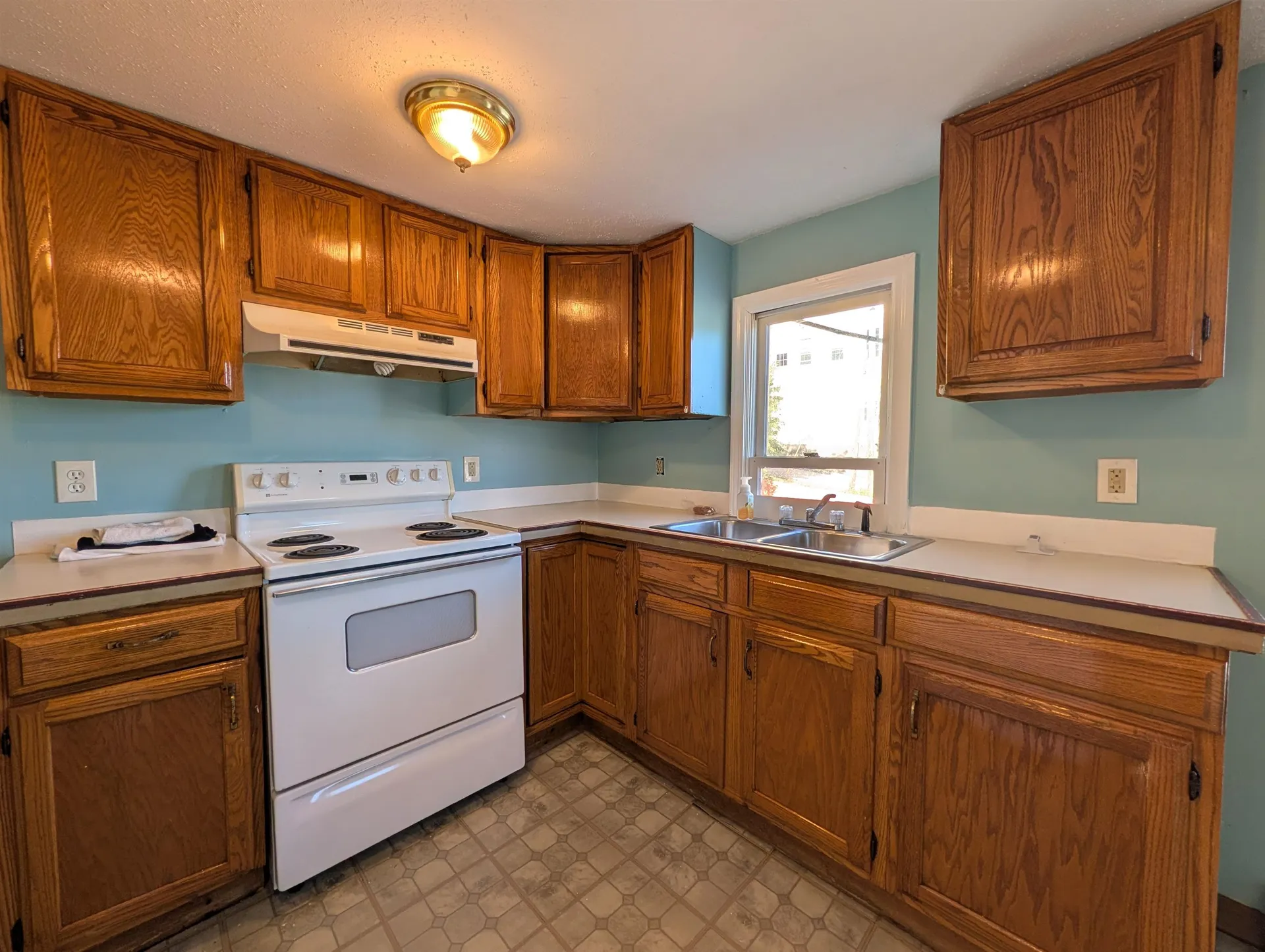 3 Market Street Somersworth NH 03878