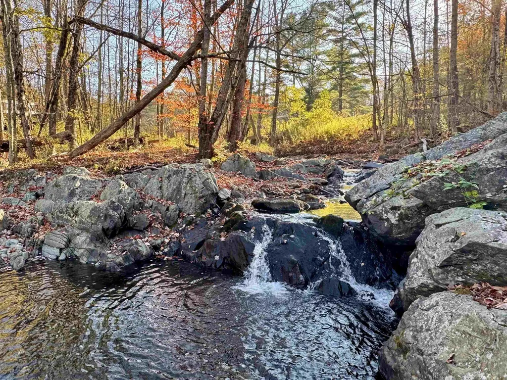 0 Route 25c Piermont NH 03779