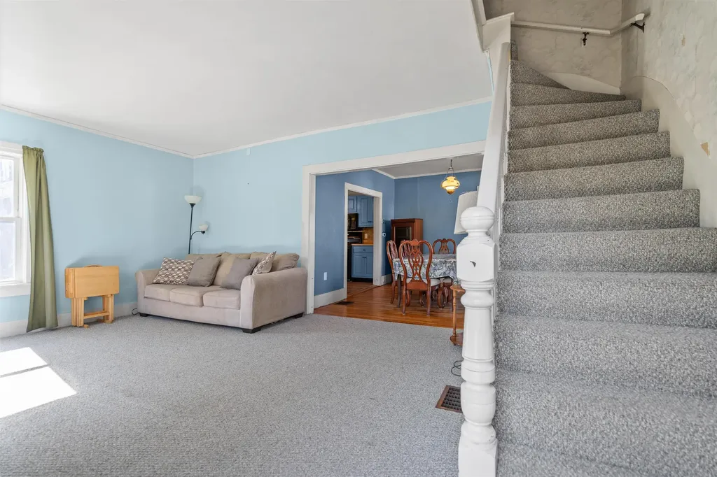 8 Francestown Turnpike Mont Vernon NH 03057