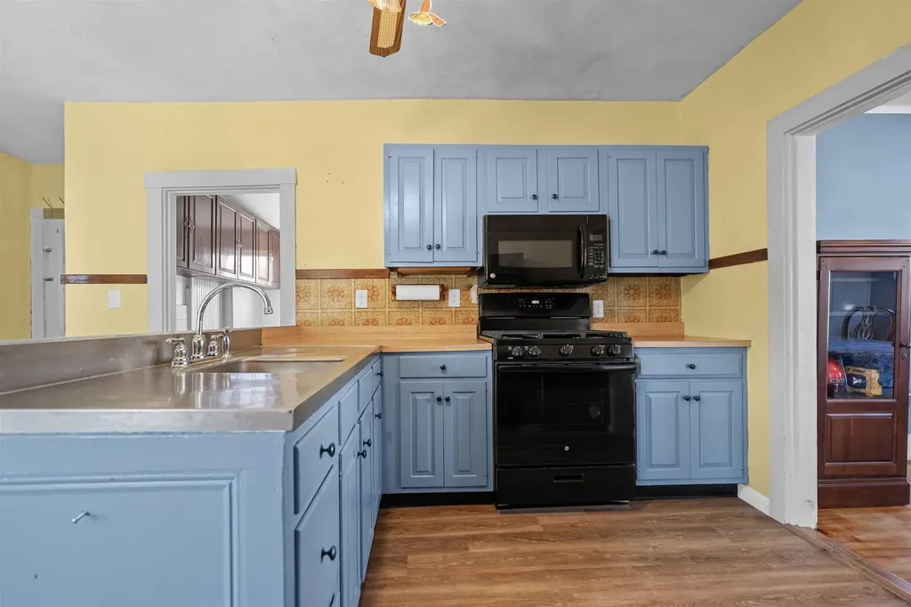 8 Francestown Turnpike Mont Vernon NH 03057