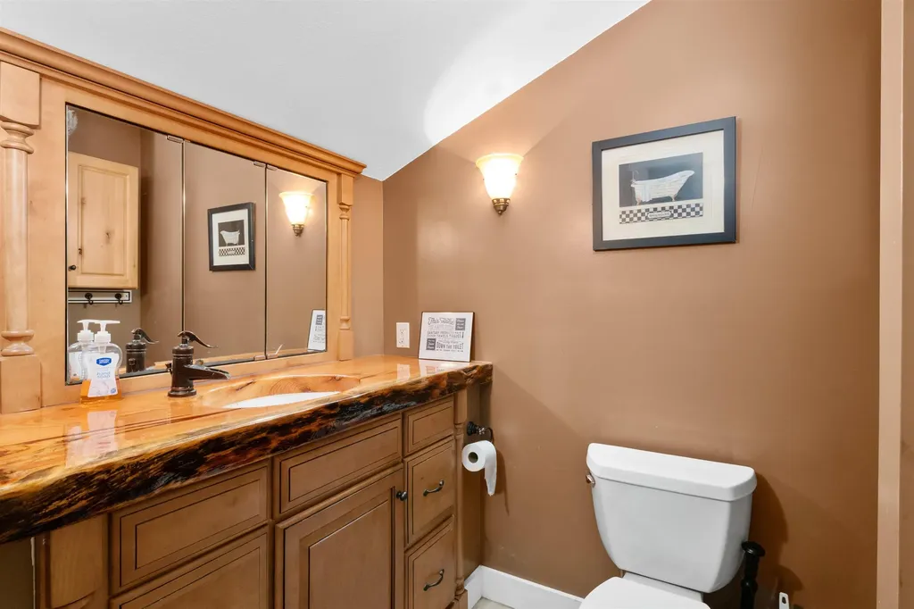 574 Old Mill Road Conway NH 03813