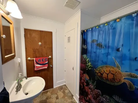 214 Main Street Alton NH 03809