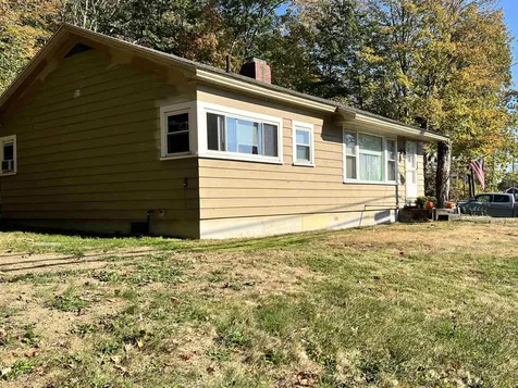 214 Main Street Alton NH 03809