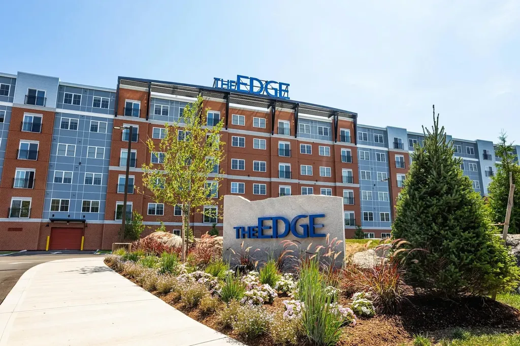 303 Dunbar Street Manchester NH 03103