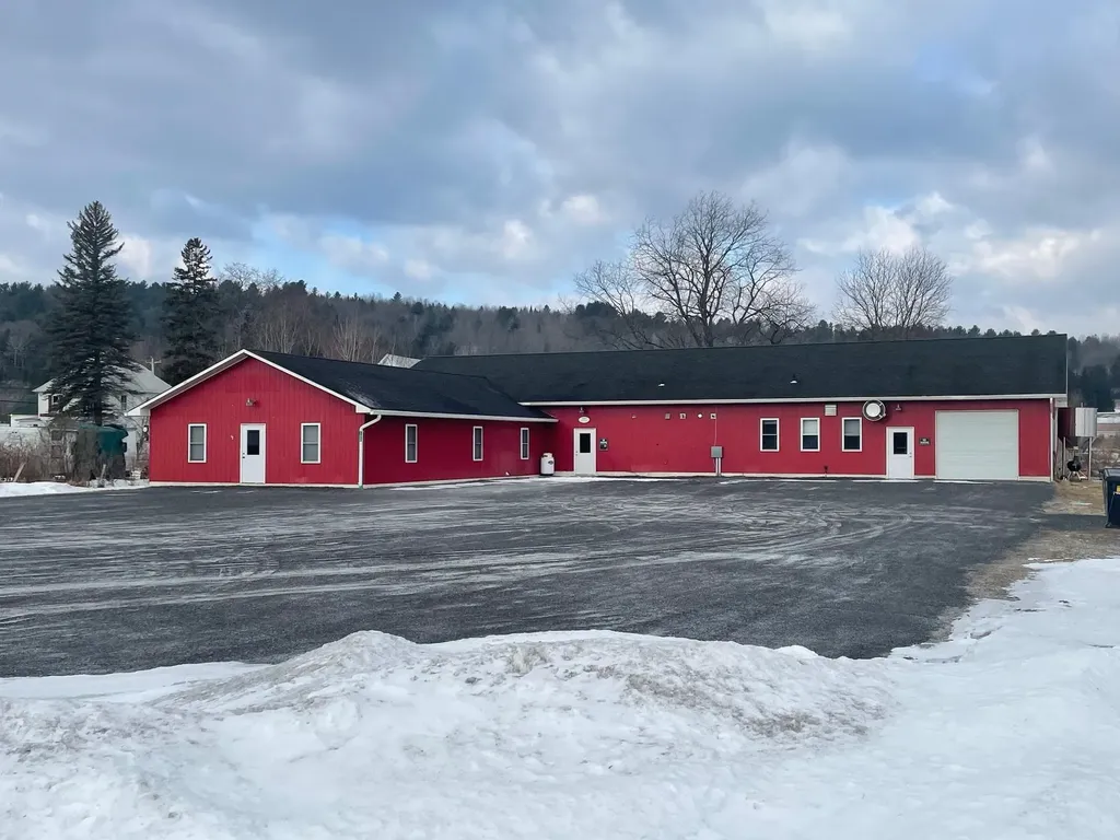 100 Cherry Tree Hill Lane Barton VT 05822