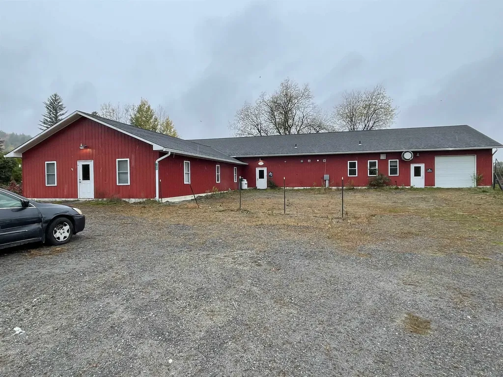 100 Cherry Tree Lane Barton VT 05822