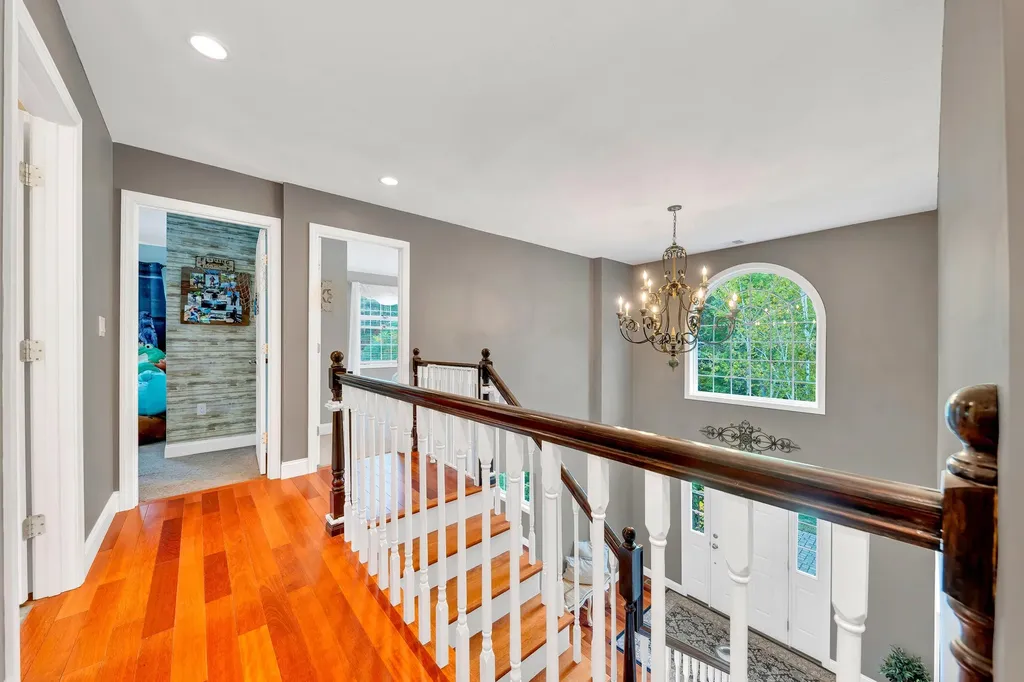 7 Coopers Grove Road Kingston NH 03848