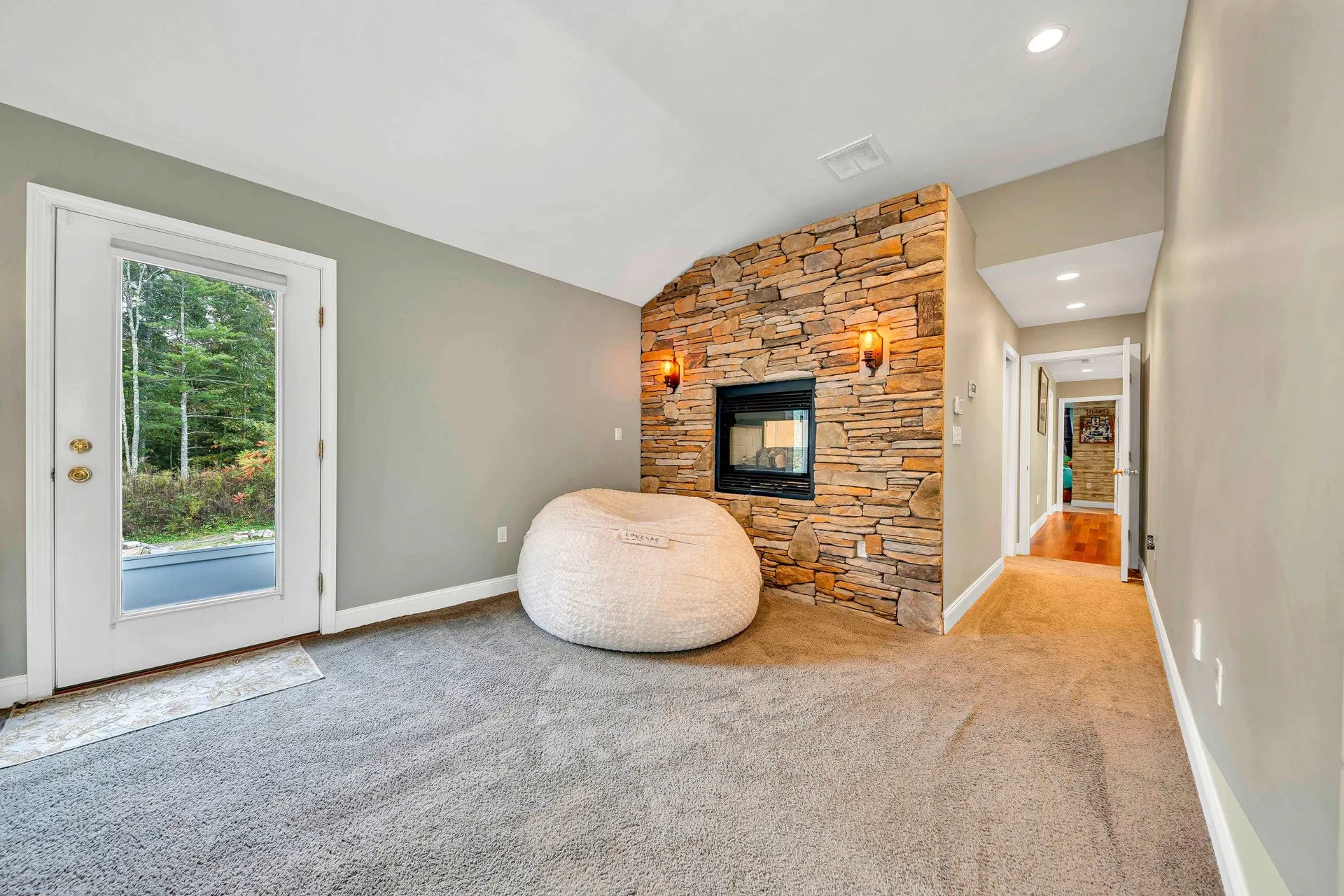 7 Coopers Grove Road Kingston NH 03848