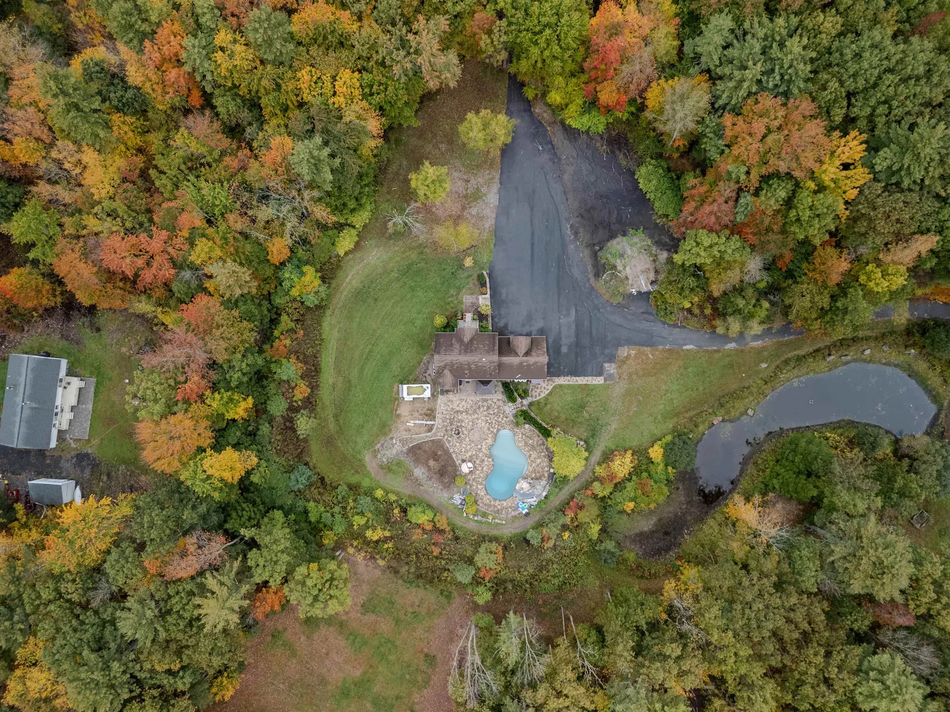 7 Coopers Grove Road Kingston NH 03848