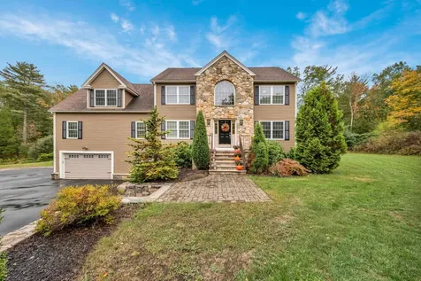 7 Coopers Grove Road Kingston NH 03848