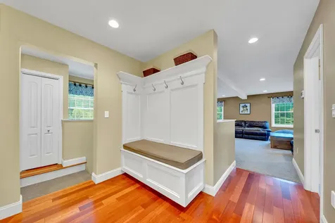 7 Coopers Grove Road Kingston NH 03848