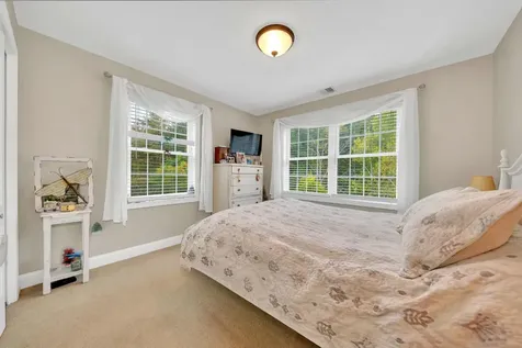 7 Coopers Grove Road Kingston NH 03848