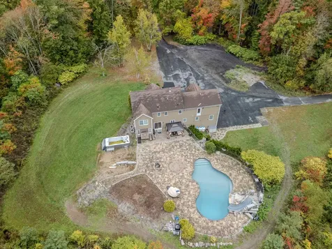 7 Coopers Grove Road Kingston NH 03848
