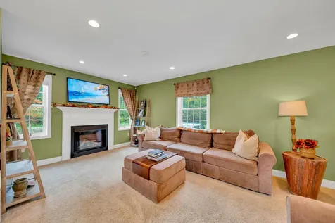 7 Coopers Grove Road Kingston NH 03848