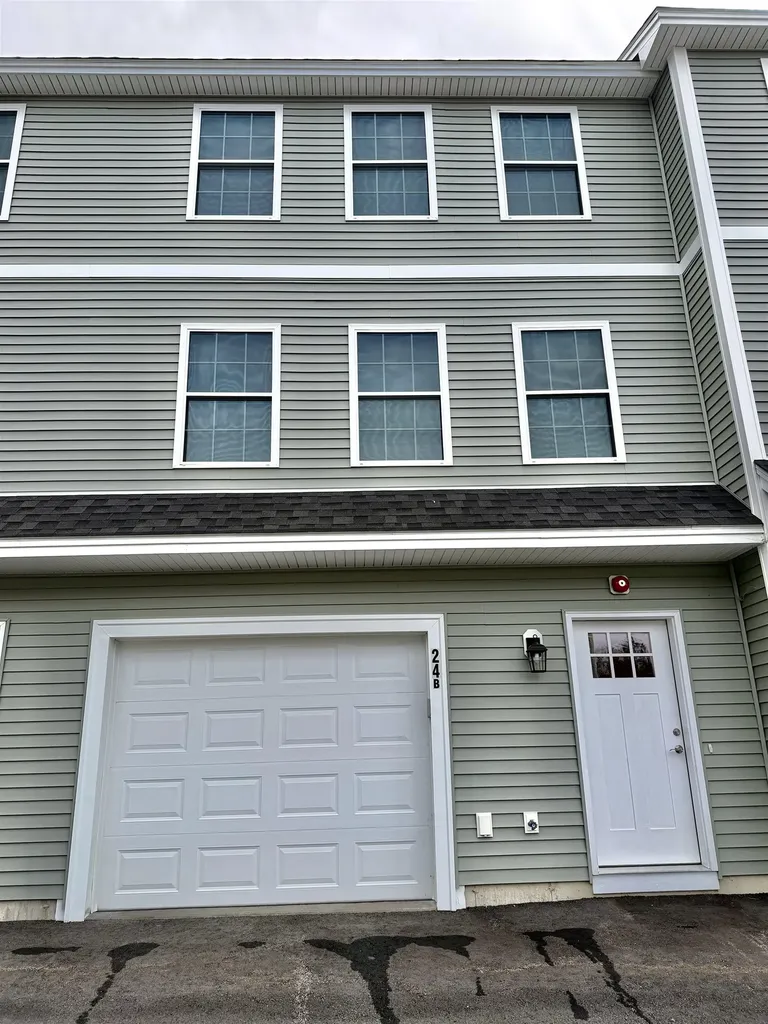 24 Sera Drive Nottingham NH 03290