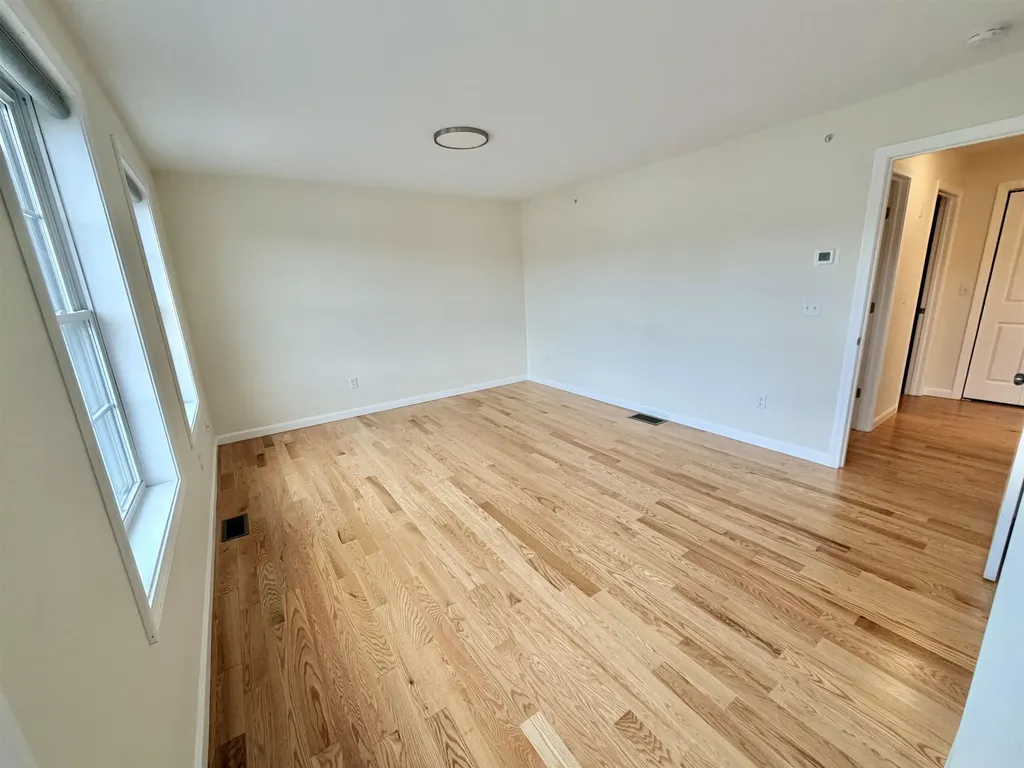 24 Sera Drive Nottingham NH 03290