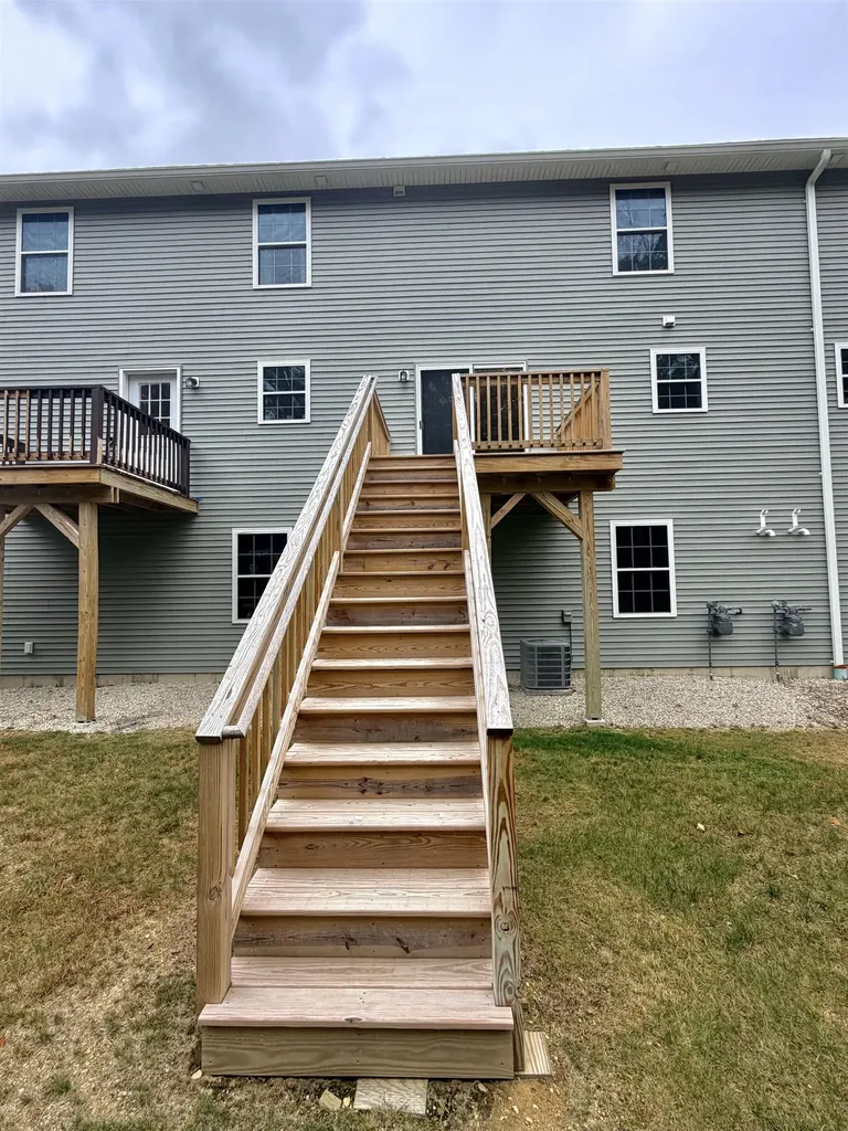 24 Sera Drive Nottingham NH 03290