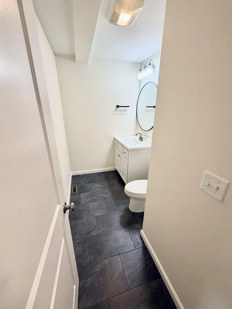 24 Sera Drive Nottingham NH 03290