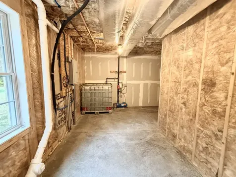 24 Sera Drive Nottingham NH 03290