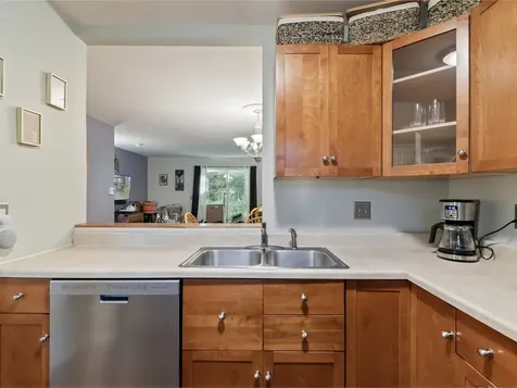 254 Twin Oaks Terrace South Burlington VT 05403