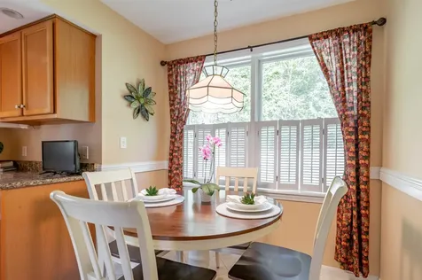 40 Coles Way Atkinson NH 03811