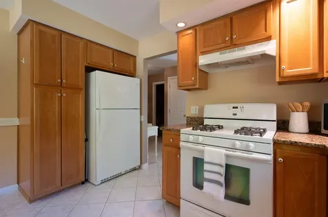 40 Coles Way Atkinson NH 03811