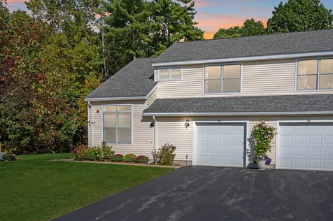 40 Coles Way Atkinson NH 03811