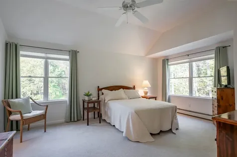 40 Coles Way Atkinson NH 03811