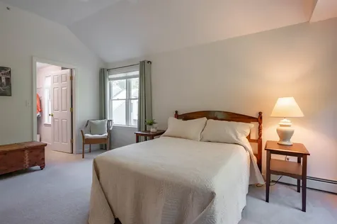 40 Coles Way Atkinson NH 03811