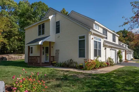 40 Coles Way Atkinson NH 03811