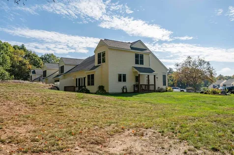 40 Coles Way Atkinson NH 03811