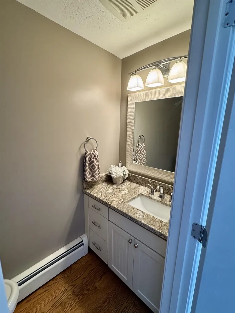 23 Pondview Drive Merrimack NH 03054