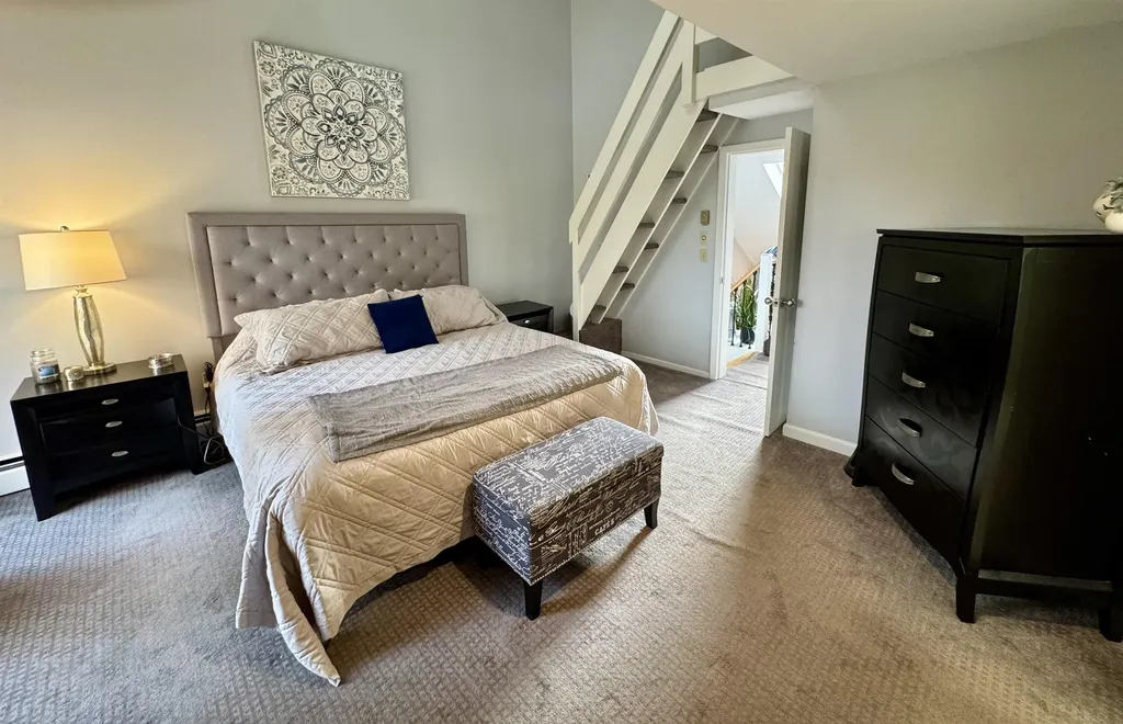 23 Pondview Drive Merrimack NH 03054