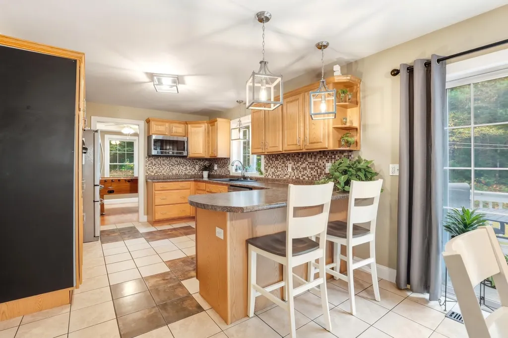 73 Old Woods Road Northwood NH 03261