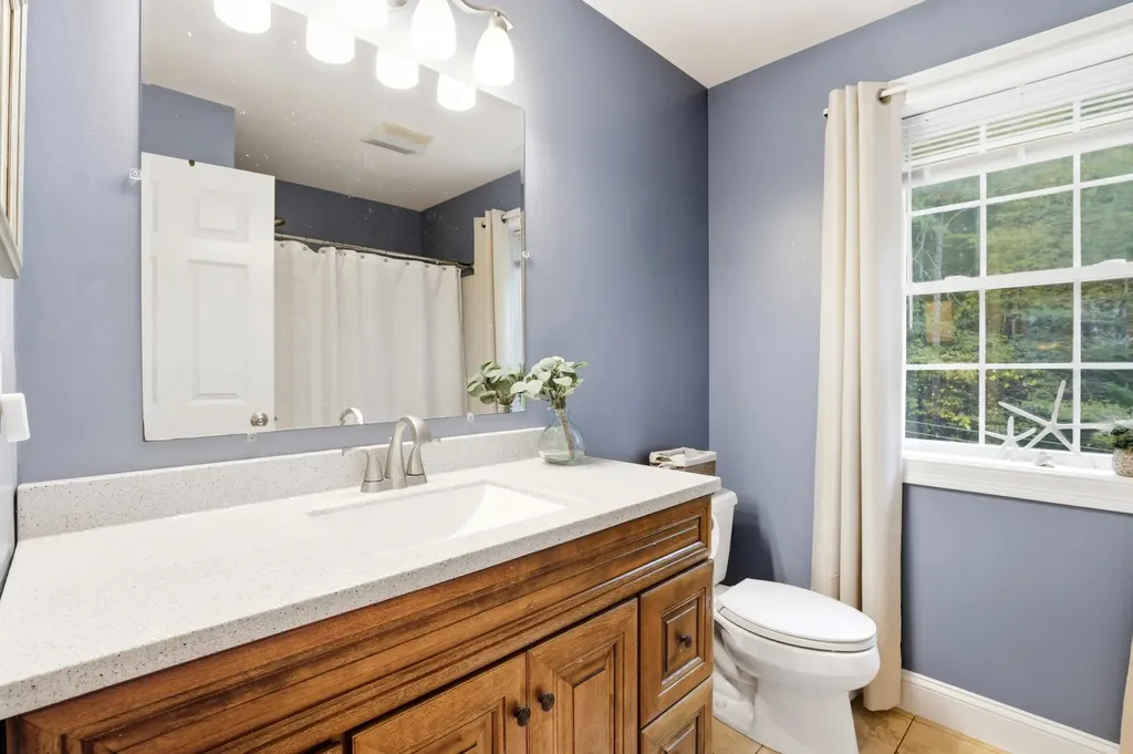 73 Old Woods Road Northwood NH 03261