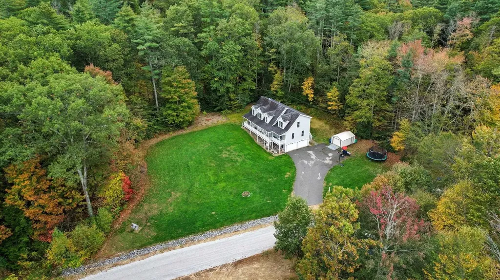 73 Old Woods Road Northwood NH 03261