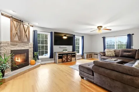 73 Old Woods Road Northwood NH 03261