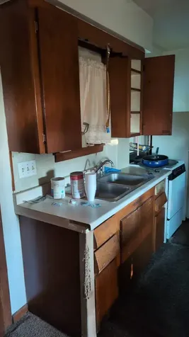 33 Avery Street Laconia NH 03246