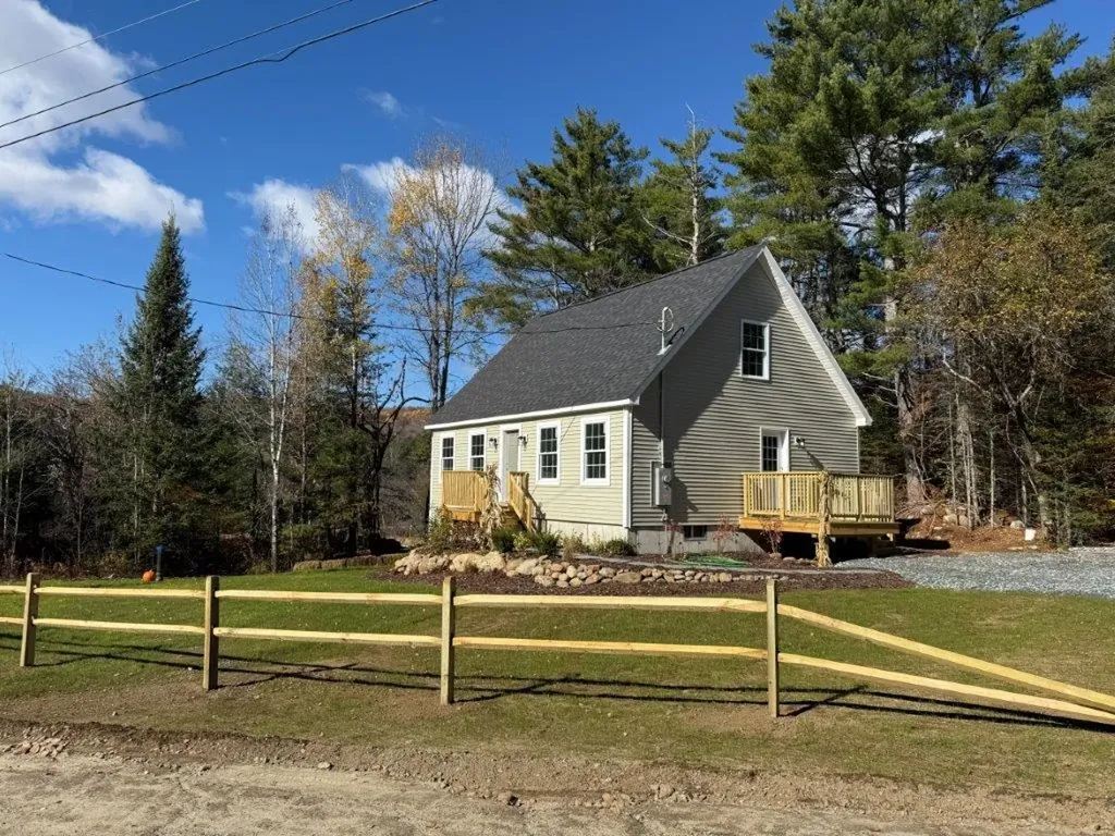 9 Dove Lane Canaan NH 03741