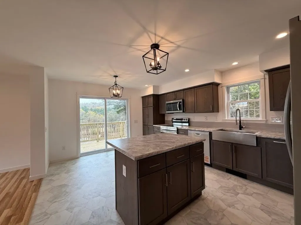 9 Dove Lane Canaan NH 03741