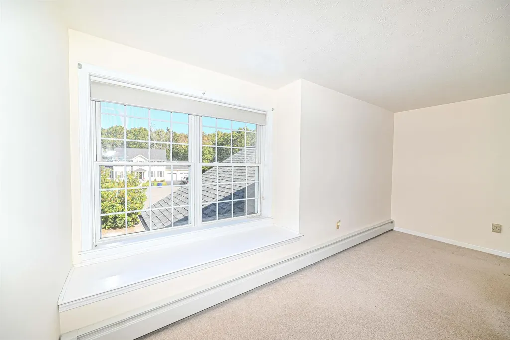 21 Prairie Court Manchester NH 03102