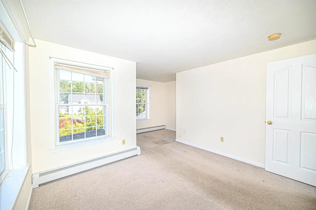 21 Prairie Court Manchester NH 03102