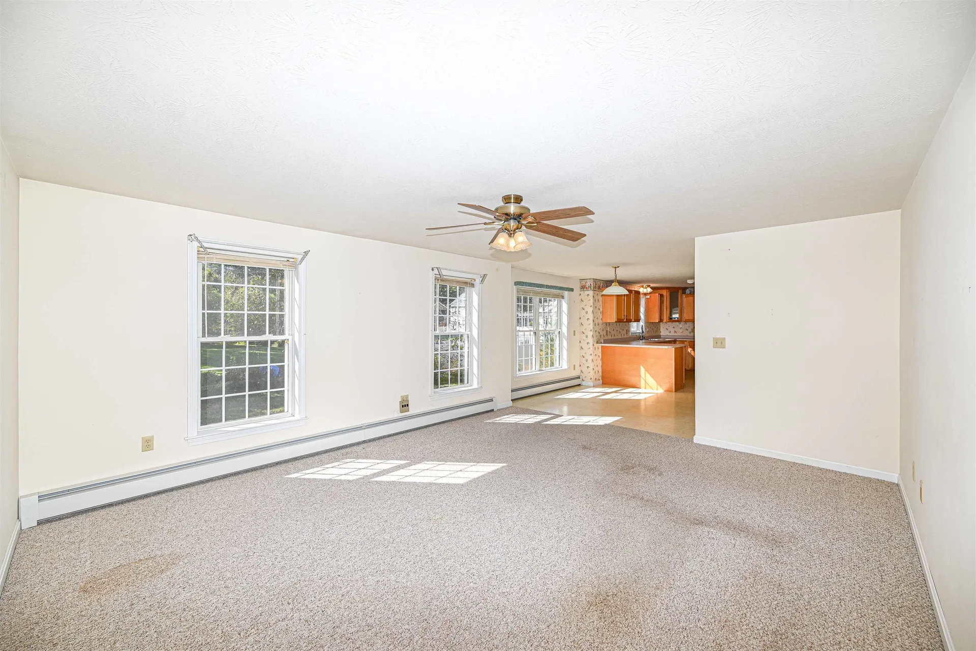 21 Prairie Court Manchester NH 03102