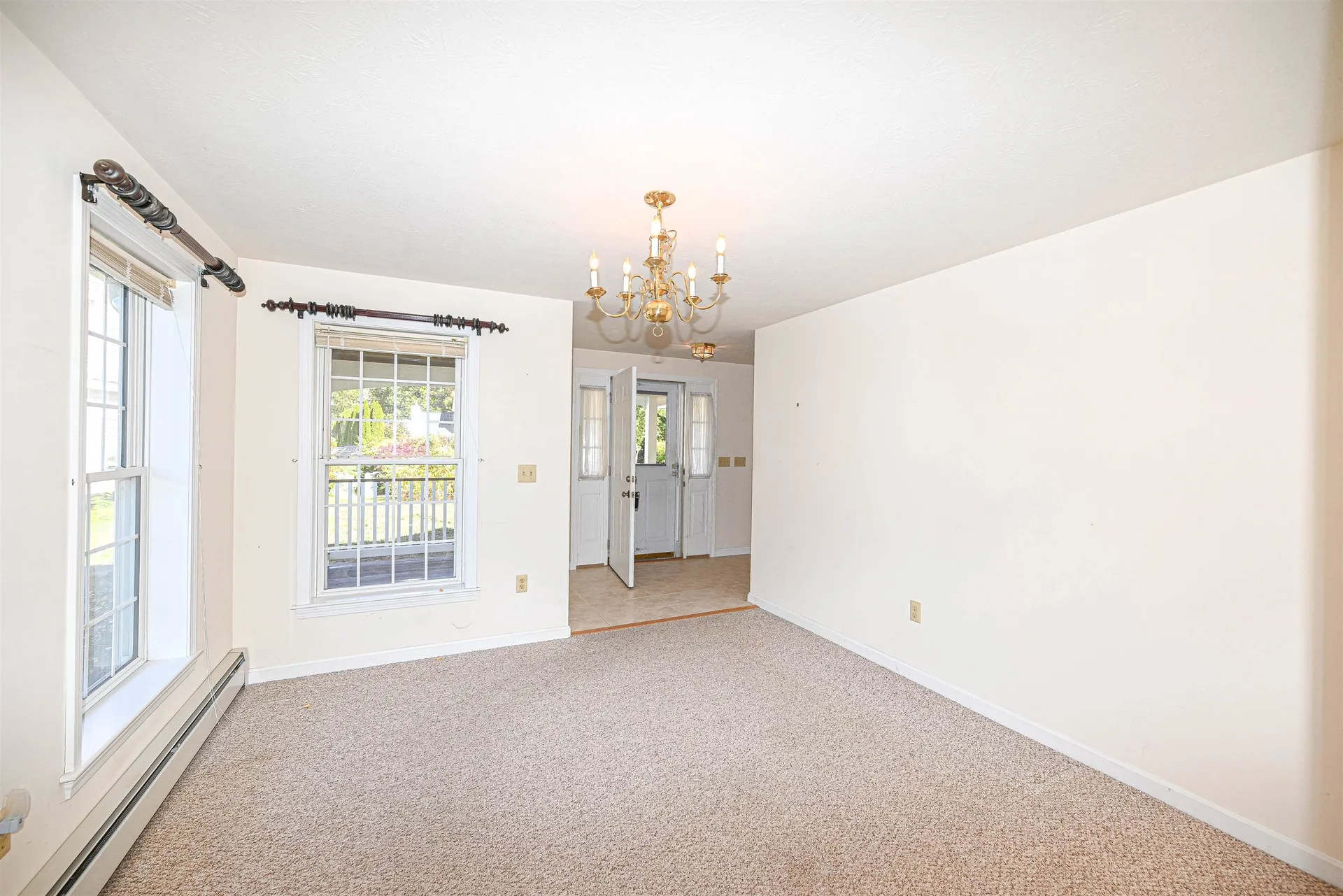 21 Prairie Court Manchester NH 03102