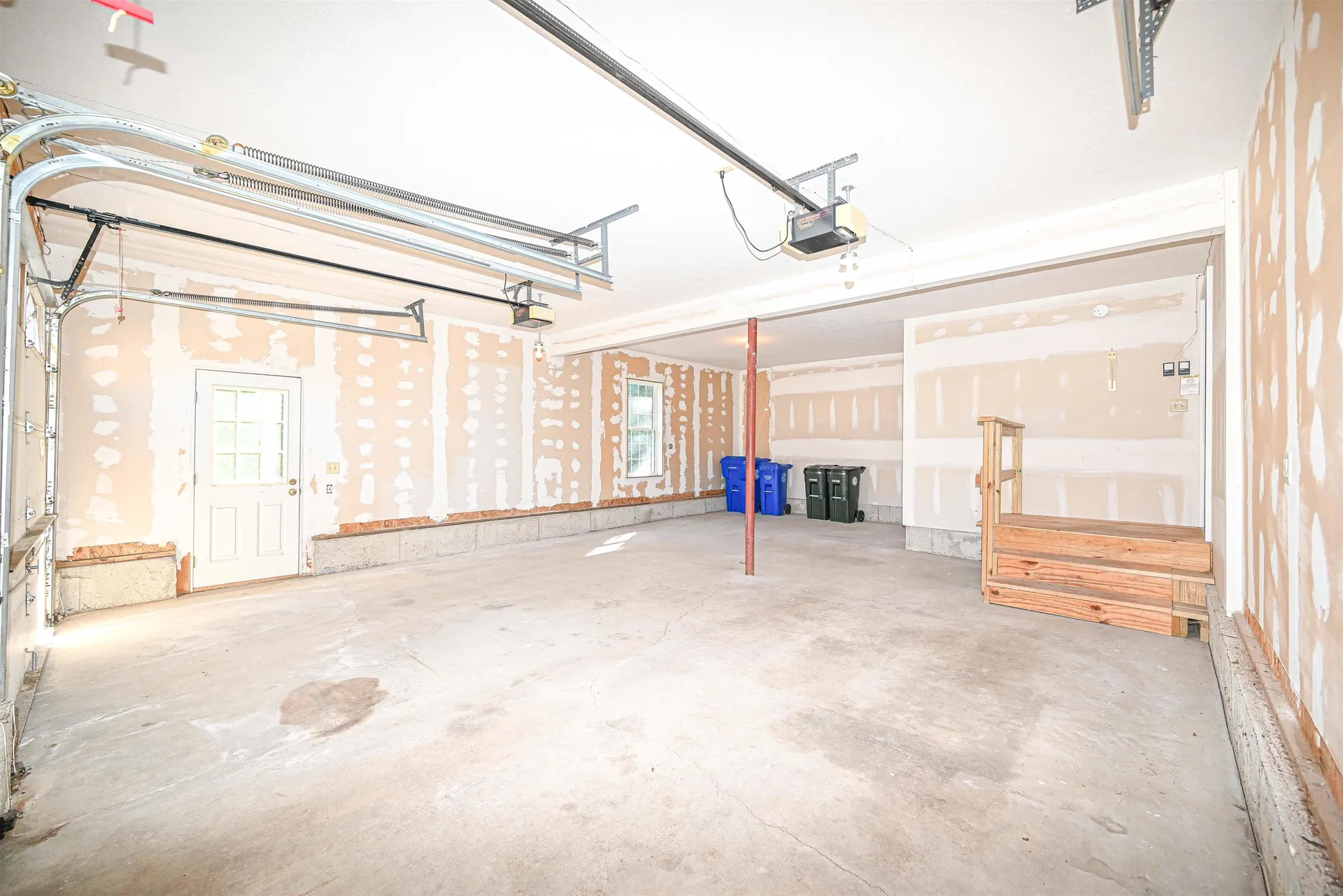 21 Prairie Court Manchester NH 03102