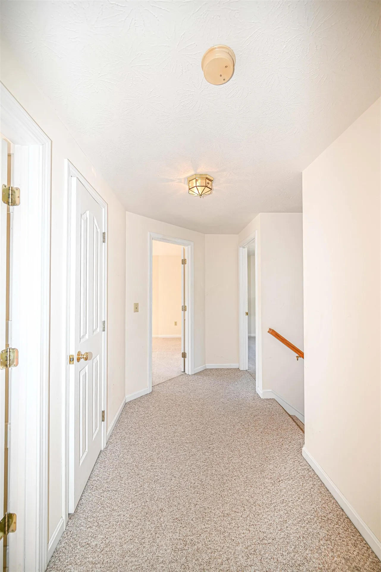 21 Prairie Court Manchester NH 03102