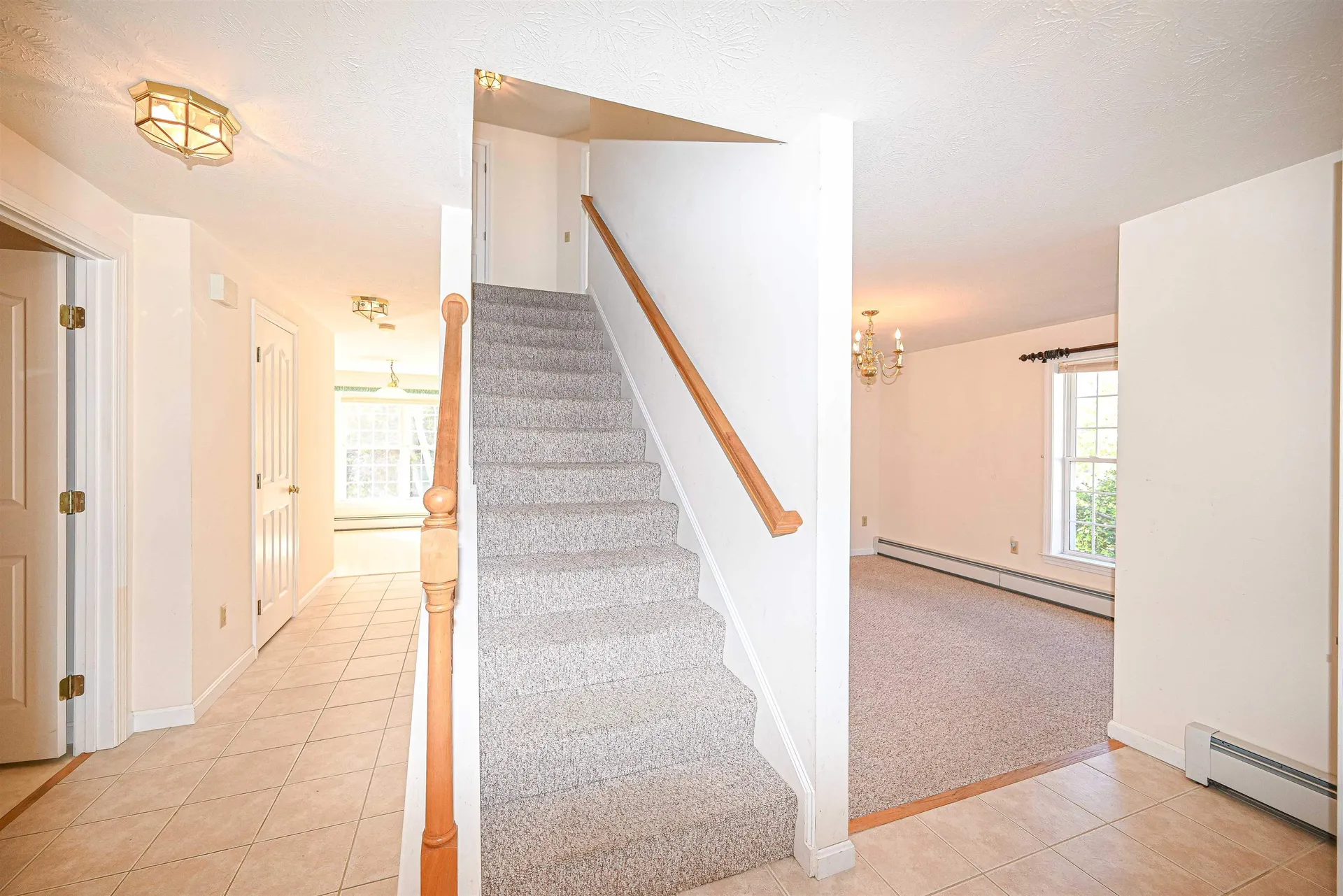 21 Prairie Court Manchester NH 03102