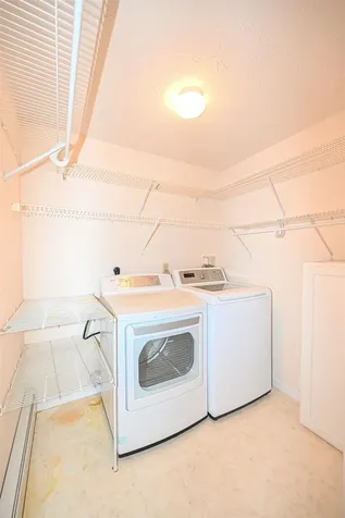 21 Prairie Court Manchester NH 03102